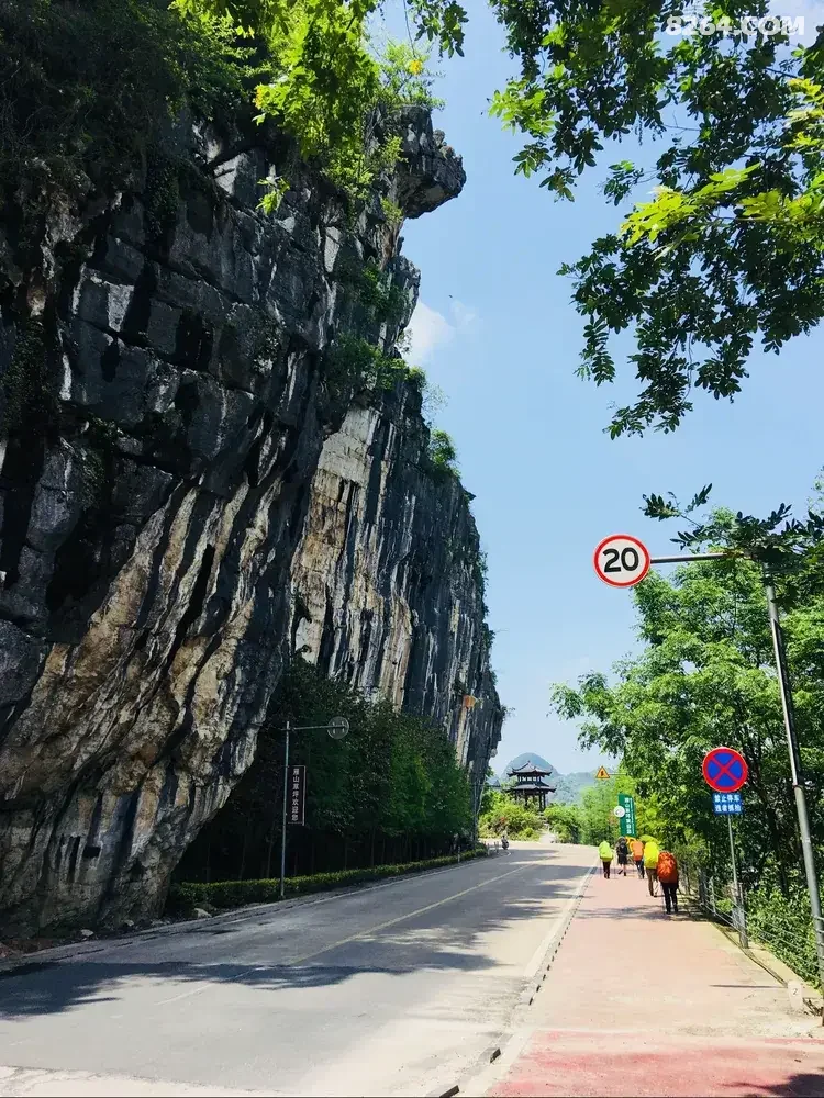 1789442467892 - 旅行杂谈 文化历史 民俗人文 交通贴士 在野 去没有天花板的地方