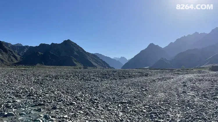 1790564906486 - 徒步登山 穿越攀岩 雪山步道 户外路线 在野 去没有天花板的地方