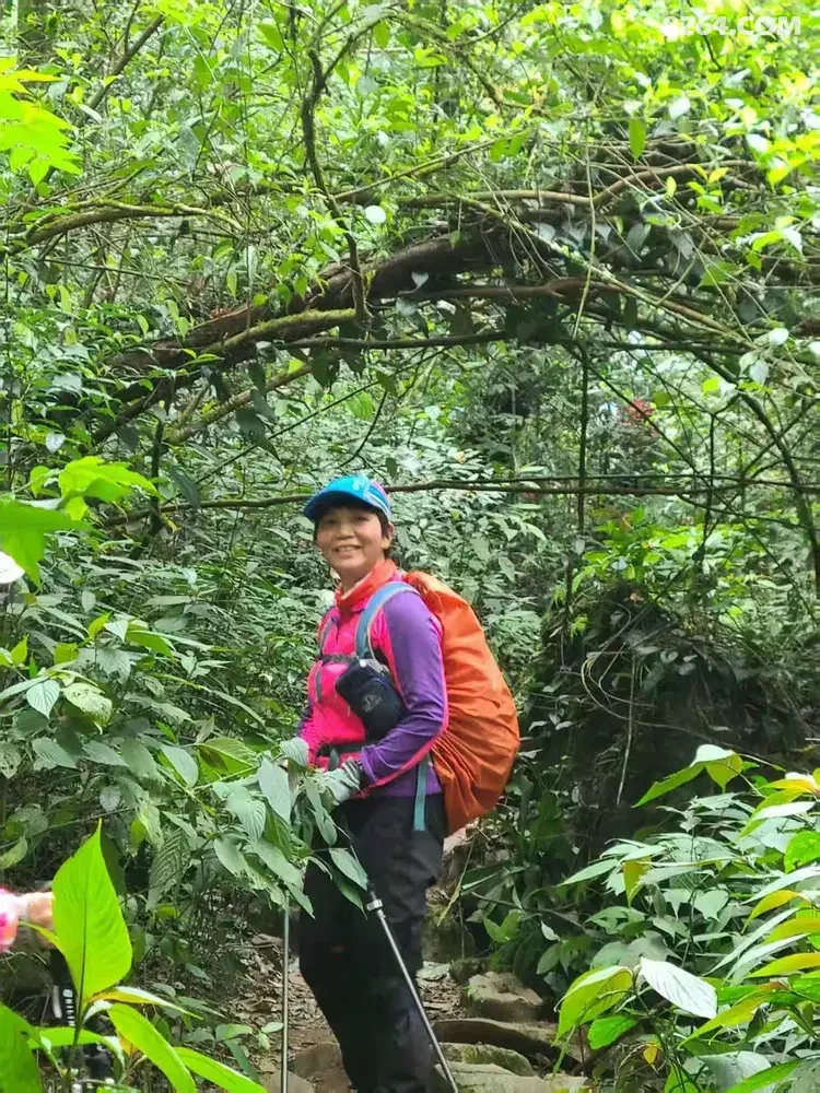 1790745483955 - 徒步登山 穿越攀岩 雪山步道 户外路线 在野 去没有天花板的地方