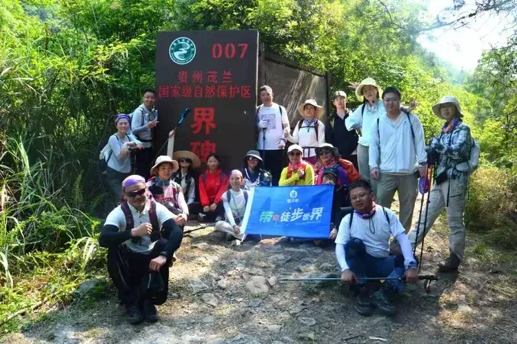 1790745484721 - 徒步登山 穿越攀岩 雪山步道 户外路线 在野 去没有天花板的地方