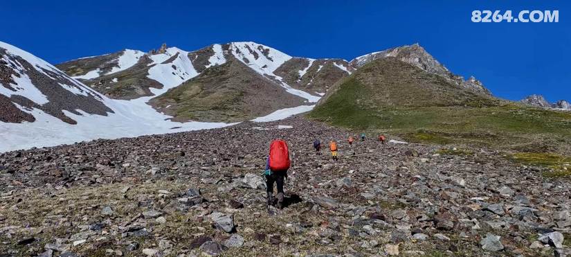 1790751414555 - 徒步登山 穿越攀岩 雪山步道 户外路线 在野 去没有天花板的地方