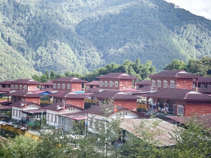 1791519227463 - 旅行杂谈 文化历史 民俗人文 交通贴士 在野 去没有天花板的地方