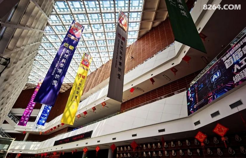 1791865149210 - 旅行杂谈 文化历史 民俗人文 交通贴士 在野 去没有天花板的地方