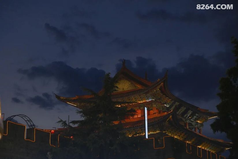 1791870439198 - 旅行杂谈 文化历史 民俗人文 交通贴士 在野 去没有天花板的地方