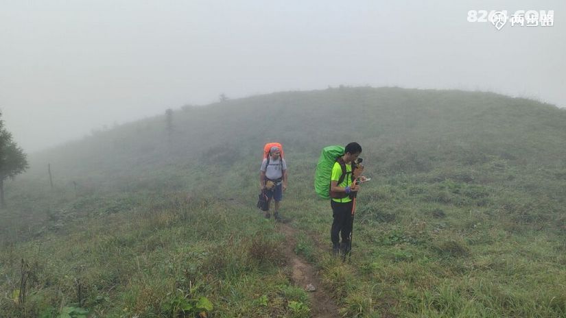 1791947529950 - 徒步登山 穿越攀岩 雪山步道 户外路线 在野 去没有天花板的地方
