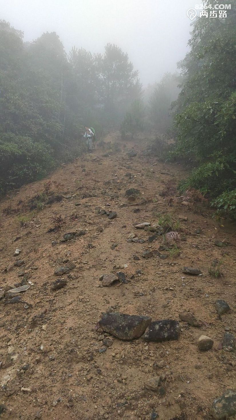 1791947995863 - 徒步登山 穿越攀岩 雪山步道 户外路线 在野 去没有天花板的地方