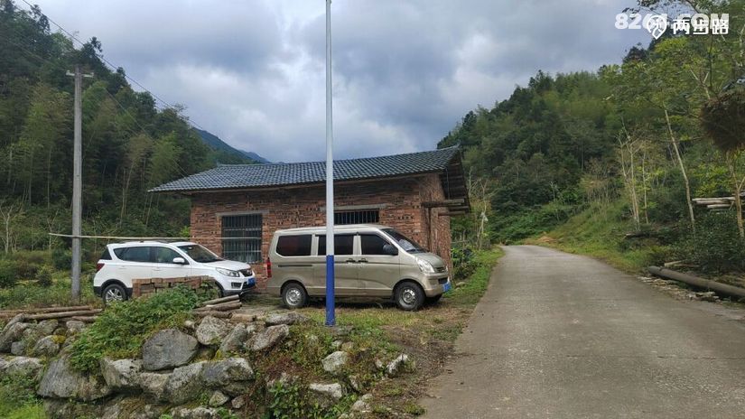 1791948005349 - 徒步登山 穿越攀岩 雪山步道 户外路线 在野 去没有天花板的地方