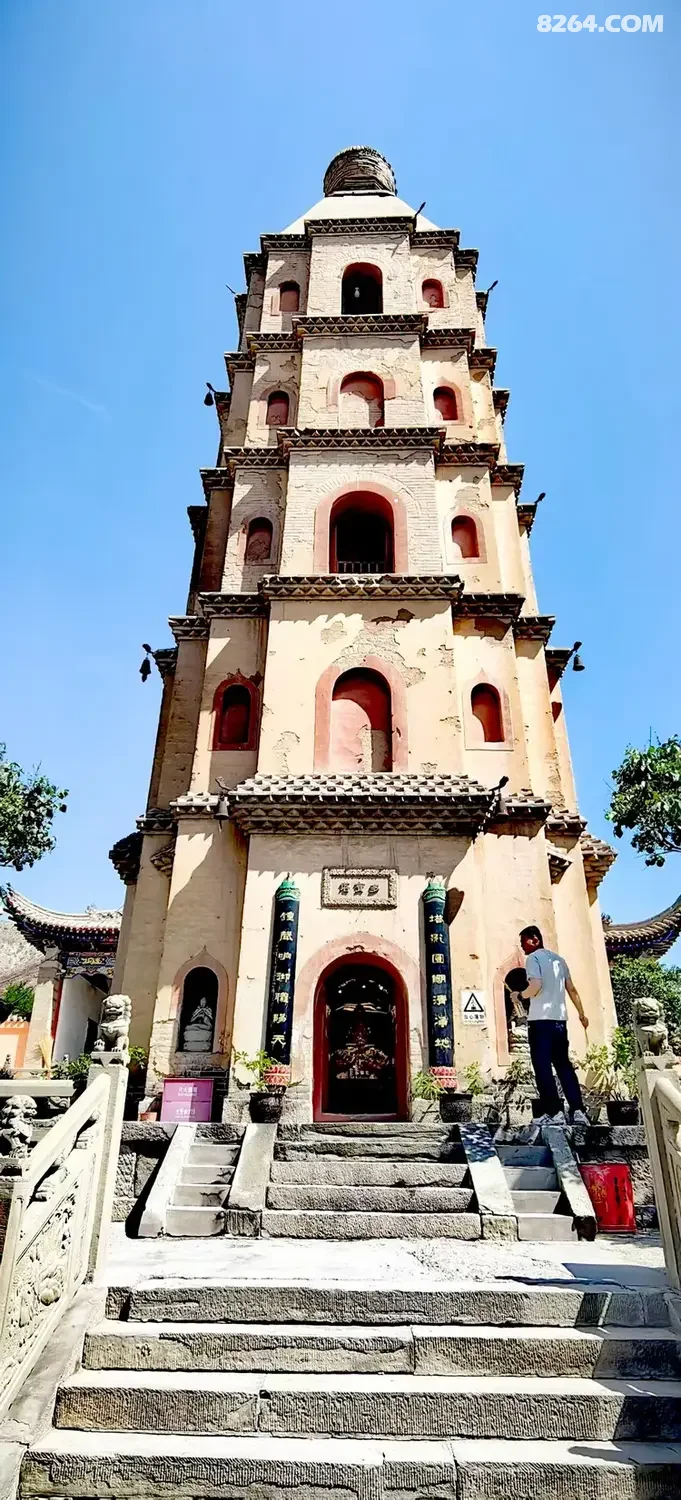 1792042919523 - 旅行杂谈 文化历史 民俗人文 交通贴士 在野 去没有天花板的地方