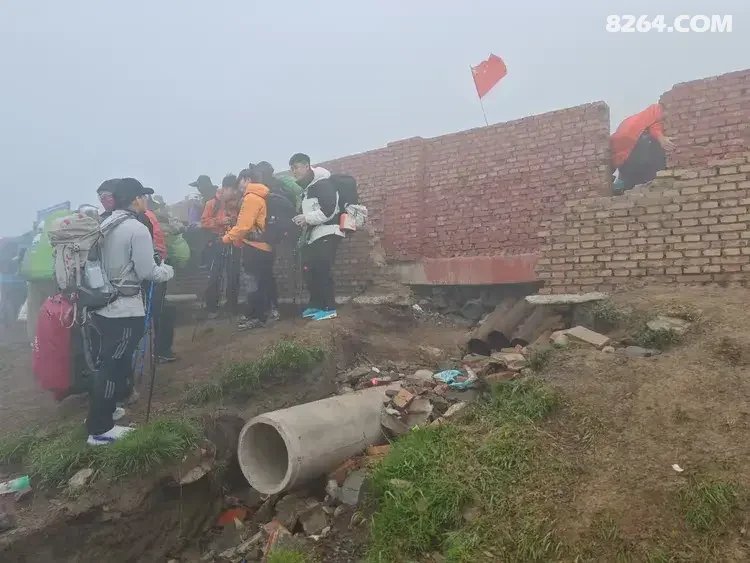 1792046591704 - 旅行杂谈 文化历史 民俗人文 交通贴士 在野 去没有天花板的地方