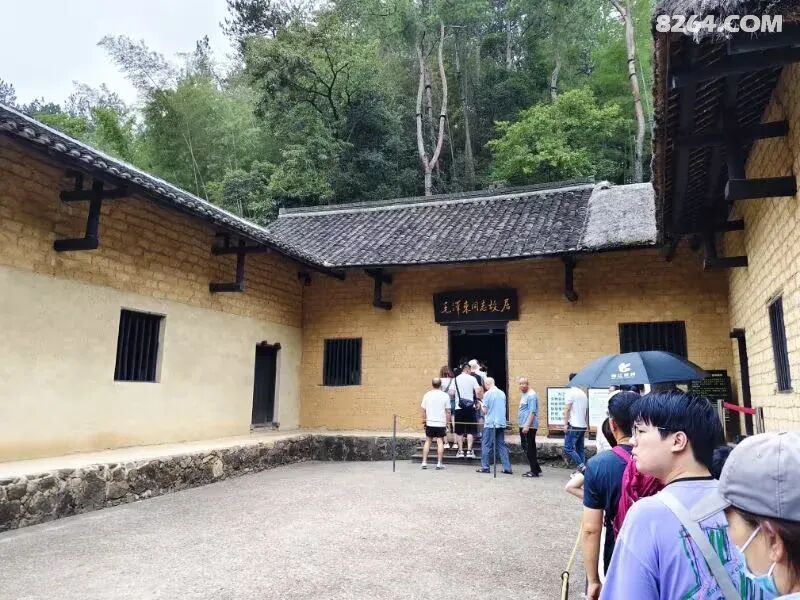 1792225933316 - 旅行杂谈 文化历史 民俗人文 交通贴士 在野 去没有天花板的地方