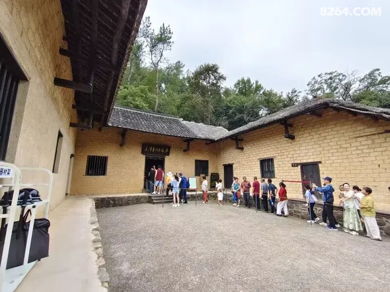 1792225934121 - 旅行杂谈 文化历史 民俗人文 交通贴士 在野 去没有天花板的地方