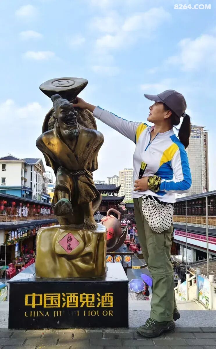 1792225939298 - 旅行杂谈 文化历史 民俗人文 交通贴士 在野 去没有天花板的地方