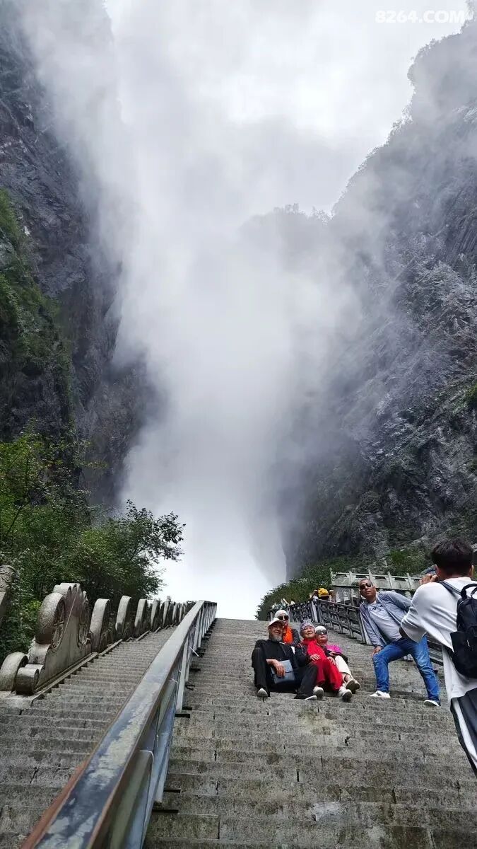 1792225955853 - 旅行杂谈 文化历史 民俗人文 交通贴士 在野 去没有天花板的地方
