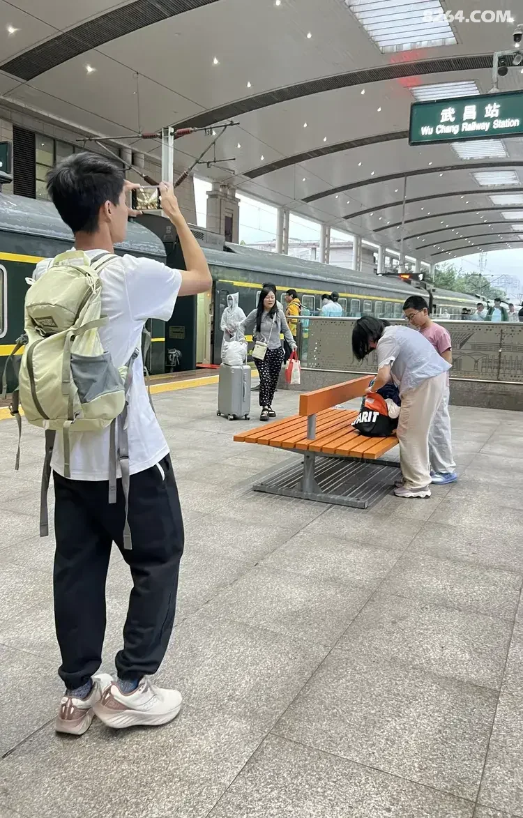 1792475448503 - 旅行杂谈 文化历史 民俗人文 交通贴士 在野 去没有天花板的地方