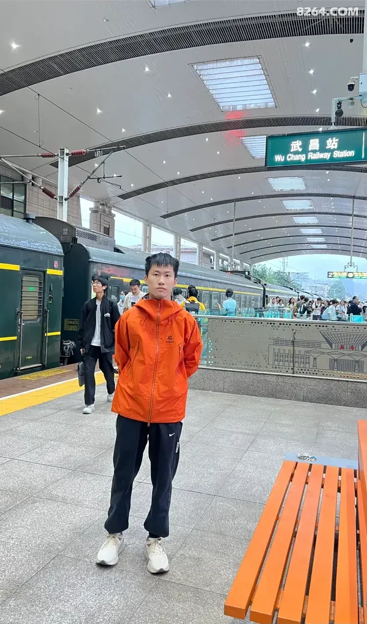 1792475449860 - 旅行杂谈 文化历史 民俗人文 交通贴士 在野 去没有天花板的地方