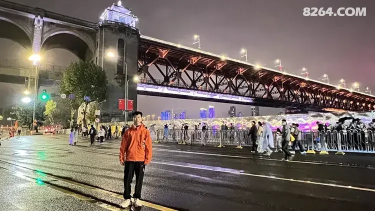 1792475451494 - 旅行杂谈 文化历史 民俗人文 交通贴士 在野 去没有天花板的地方