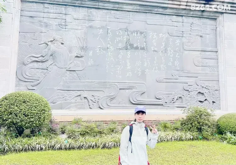 1792475455995 - 旅行杂谈 文化历史 民俗人文 交通贴士 在野 去没有天花板的地方