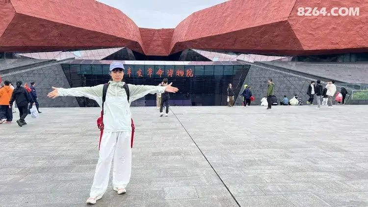 1792475458220 - 旅行杂谈 文化历史 民俗人文 交通贴士 在野 去没有天花板的地方