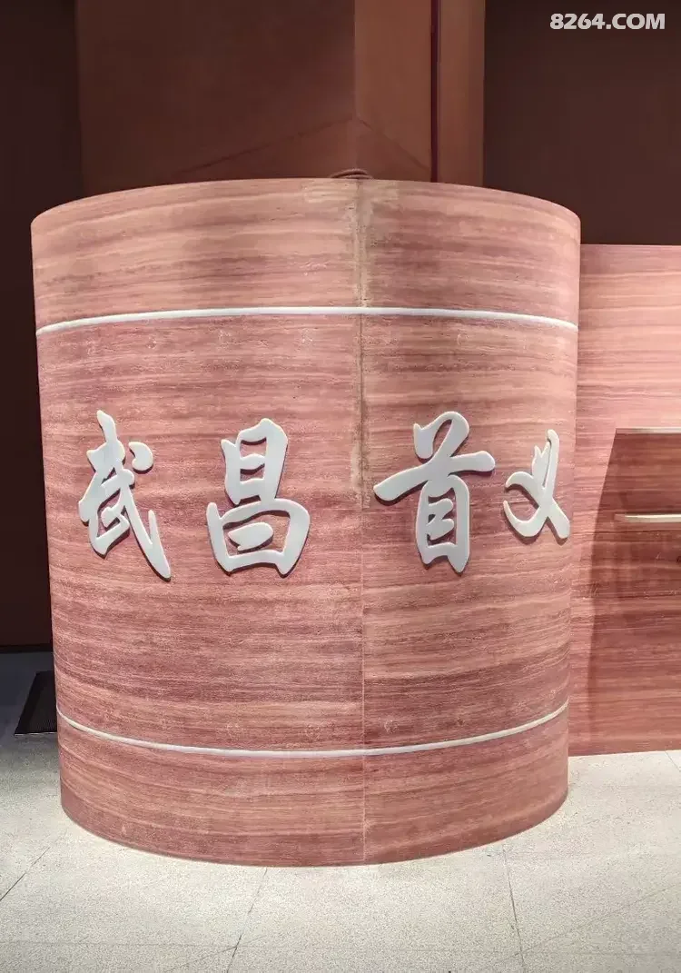 1792475461619 - 旅行杂谈 文化历史 民俗人文 交通贴士 在野 去没有天花板的地方