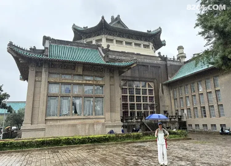 1792475492428 - 旅行杂谈 文化历史 民俗人文 交通贴士 在野 去没有天花板的地方