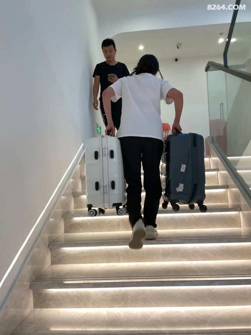 1792479764945 - 旅行杂谈 文化历史 民俗人文 交通贴士 在野 去没有天花板的地方