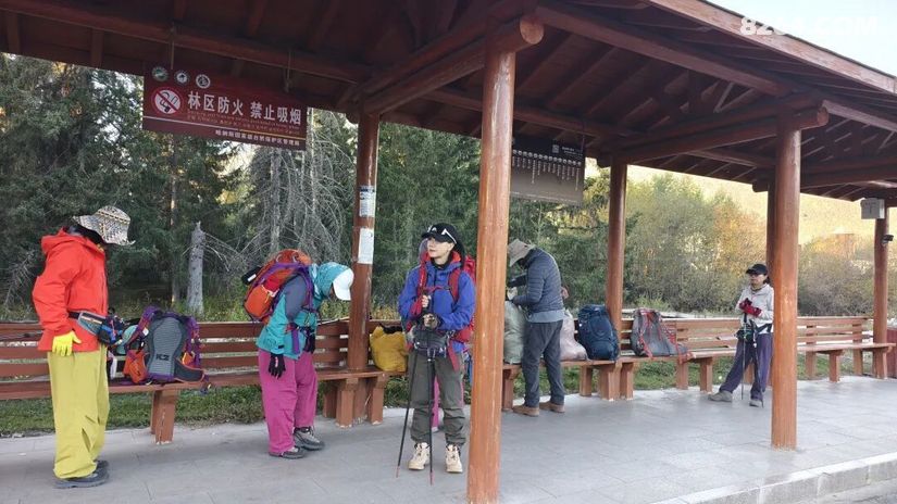 1792641140555 - 徒步登山 穿越攀岩 雪山步道 户外路线 在野 去没有天花板的地方