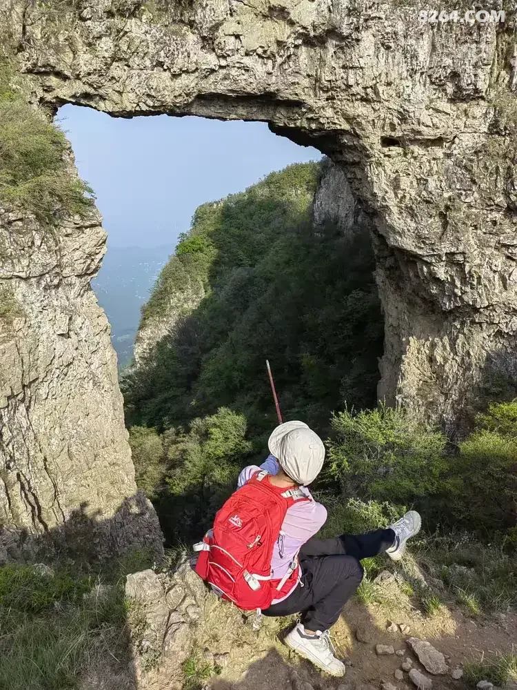 1792650315198 - 徒步登山 穿越攀岩 雪山步道 户外路线 在野 去没有天花板的地方