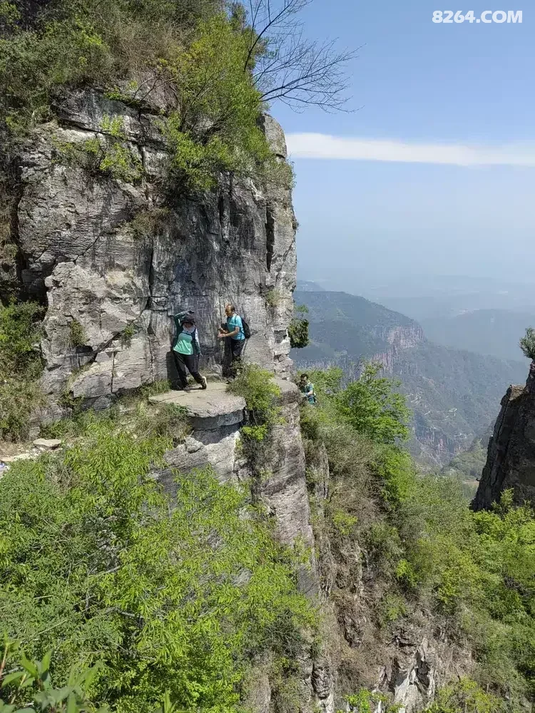 1792650332247 - 徒步登山 穿越攀岩 雪山步道 户外路线 在野 去没有天花板的地方