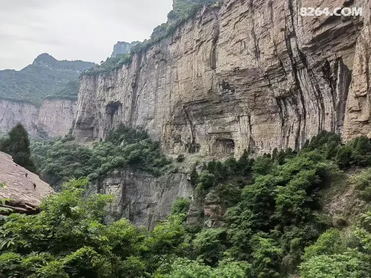 1792650348501 - 徒步登山 穿越攀岩 雪山步道 户外路线 在野 去没有天花板的地方