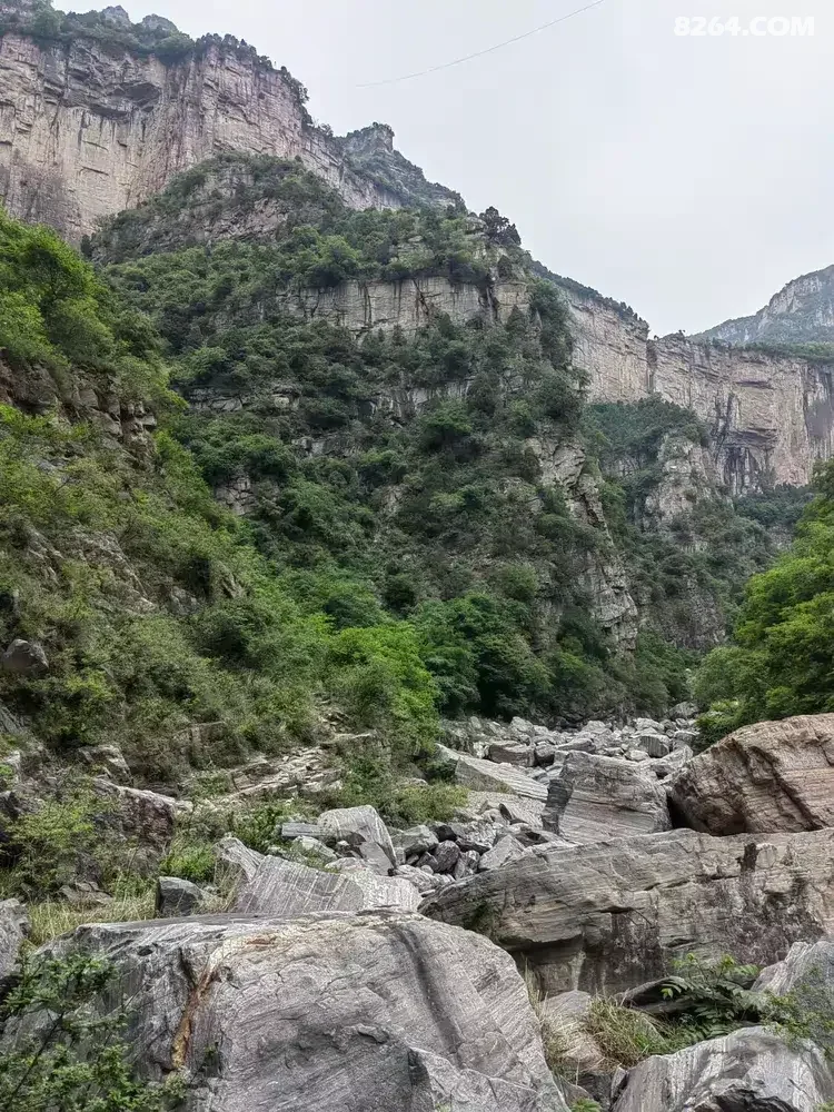 1792650350643 - 徒步登山 穿越攀岩 雪山步道 户外路线 在野 去没有天花板的地方