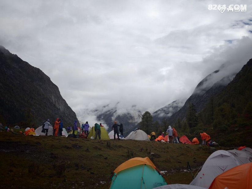 1793071074543 - 徒步登山 穿越攀岩 雪山步道 户外路线 在野 去没有天花板的地方