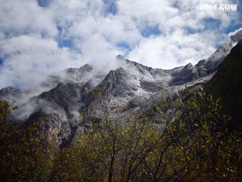 1793071078912 - 徒步登山 穿越攀岩 雪山步道 户外路线 在野 去没有天花板的地方